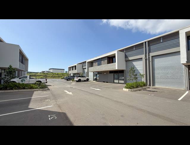 211M² FACTORY TO LET IN SHAKAS HEAD